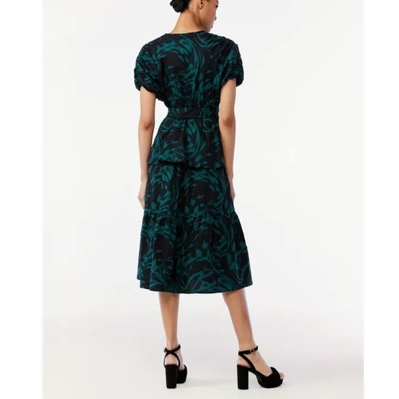 WOMEN'S Midi Dress with Ruched Sleeves - Picture 2 of 10